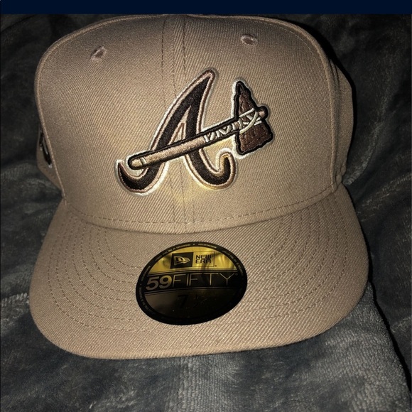 Atlanta braves sandstorm fitted 7 3/8 with blue bottom - Picture 1 of 3